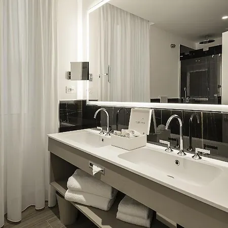 Sublimis Boutique Adults-only 4*